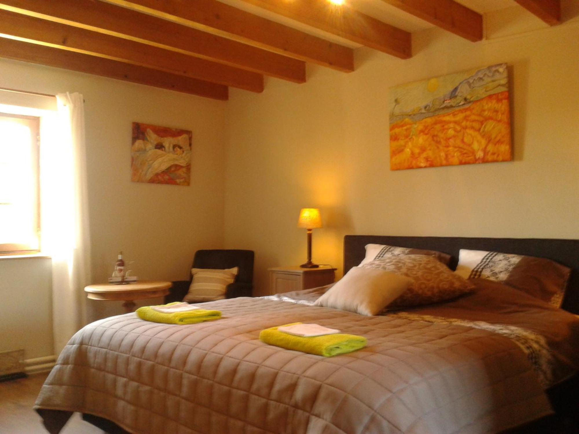 Savignac-de-Duras Luxury B&B Maison A Votre Sante, In Bordeaux Wine Region الغرفة الصورة