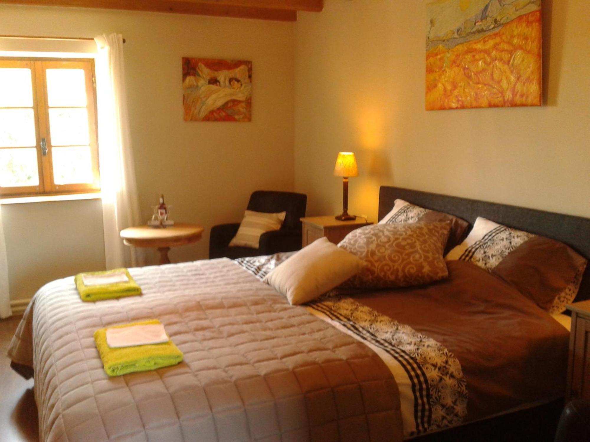 Savignac-de-Duras Luxury B&B Maison A Votre Sante, In Bordeaux Wine Region الغرفة الصورة